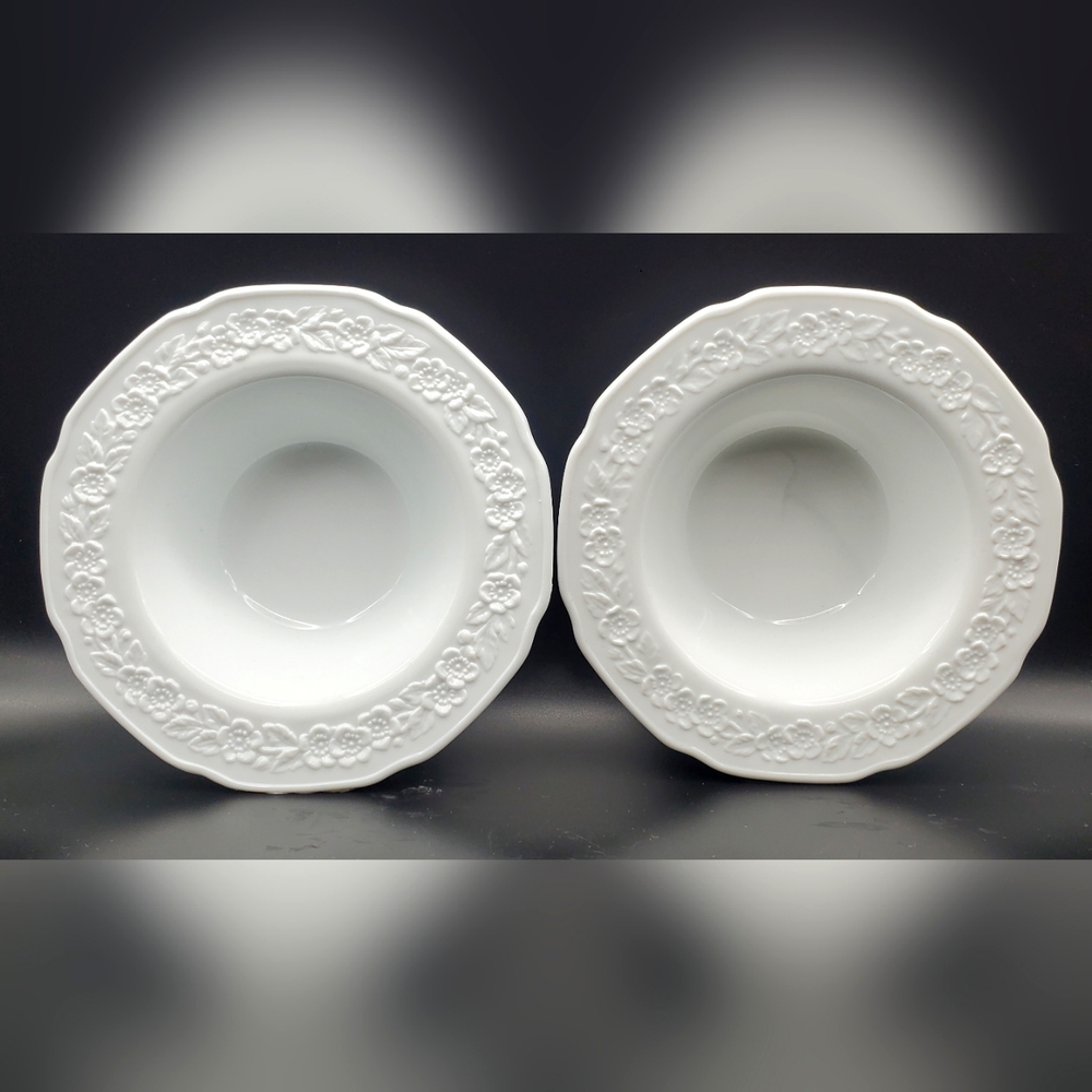 Indiana Milk Glass Bowls (2) White Orange Blossom 5 1/2" Berry Fruit Dessert MCM